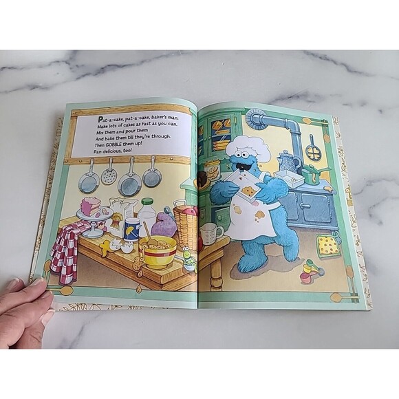 Little Golden Book Ser.: Elmo's Mother Goose Rhymes (Sesame Street) by Constance - Picture 4 of 10
